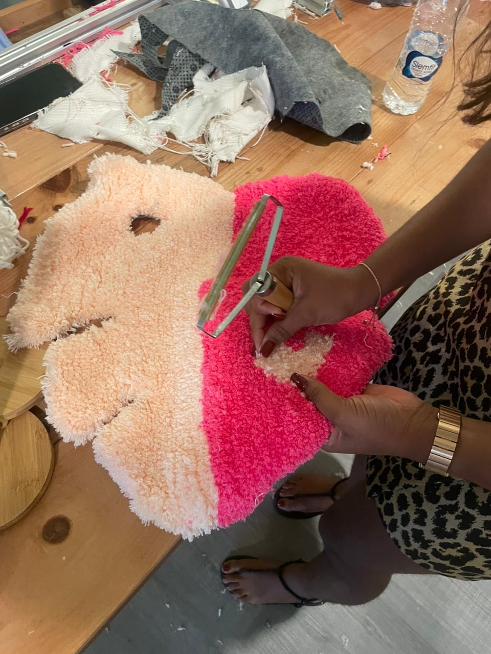 Tufting Workshop with Yarn and Frame in Accra, East Legon -Accra - Image 1