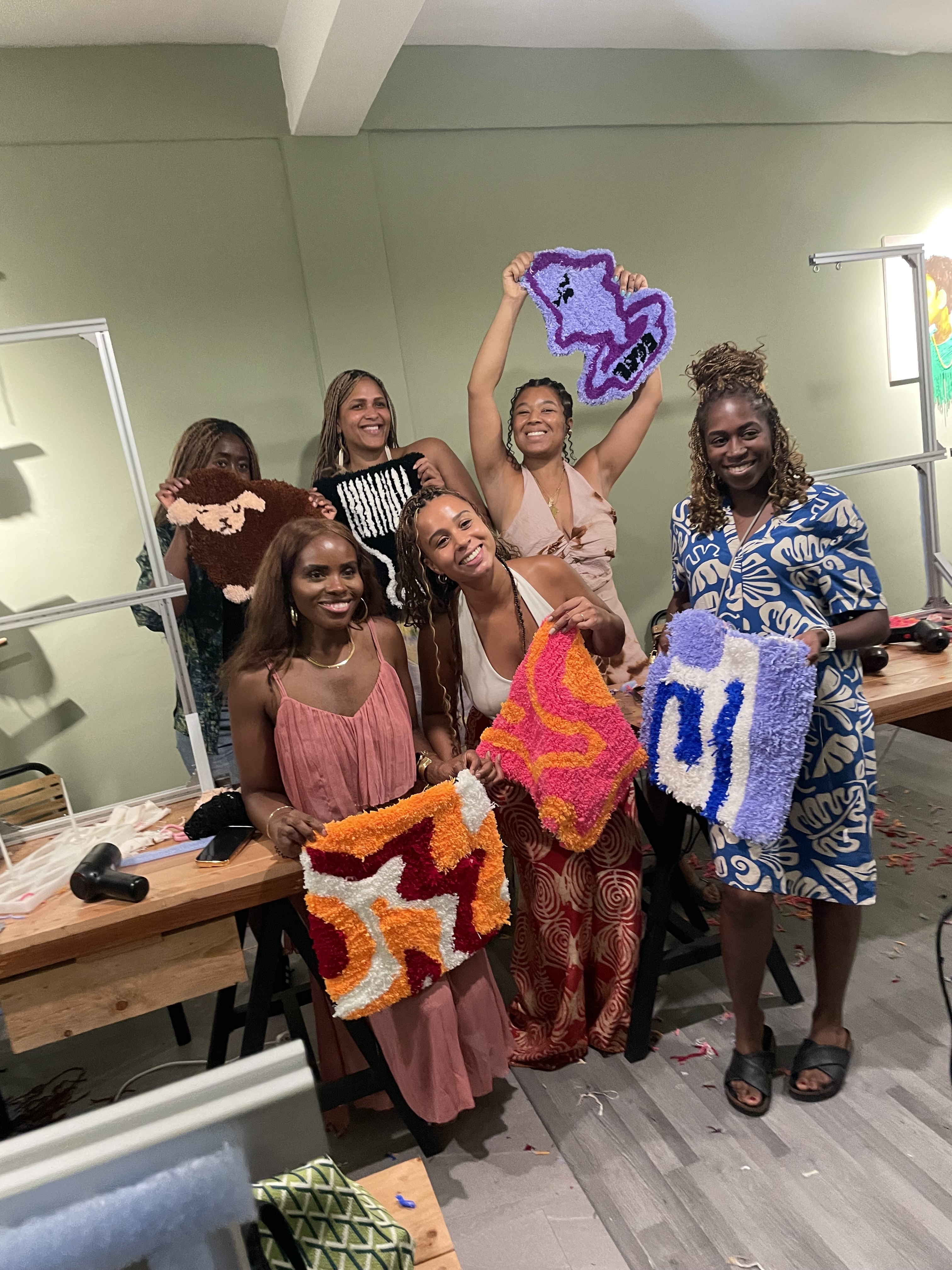 Tufting Workshop with Yarn and Frame in Accra, East Legon -Accra - Image 16